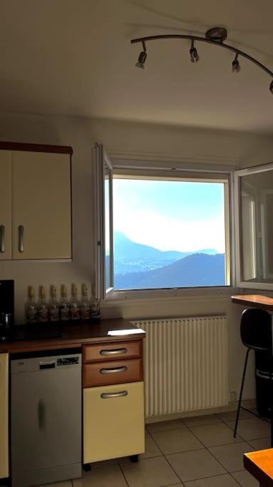Superbe Appartement 2 Chambres Avec Vue Sur La Mer Et La Montagne Marseille Ngoại thất bức ảnh